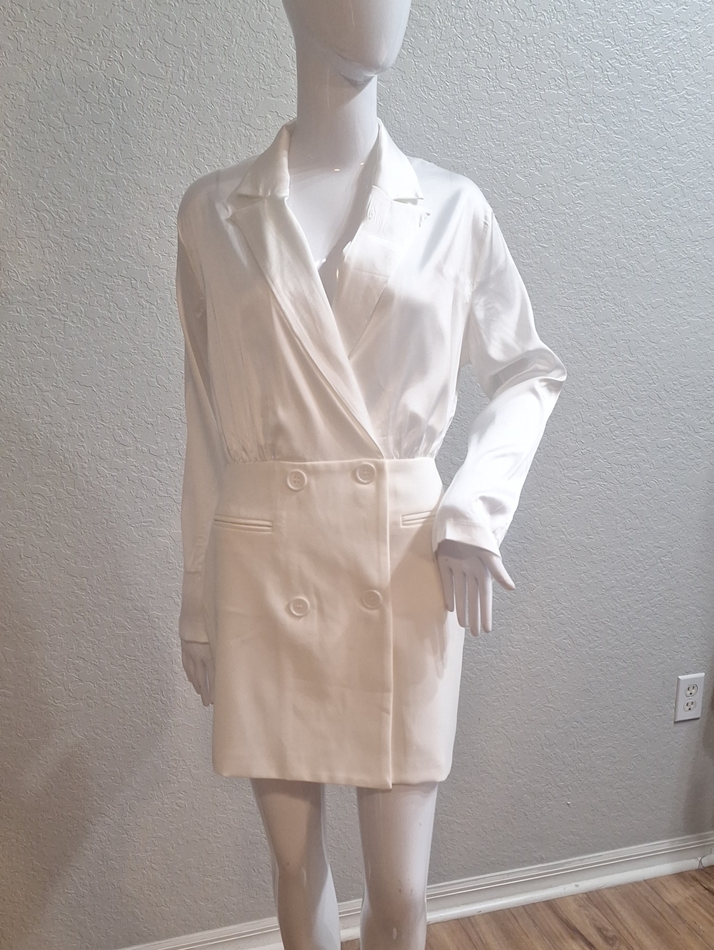 FORE Dress White/off White